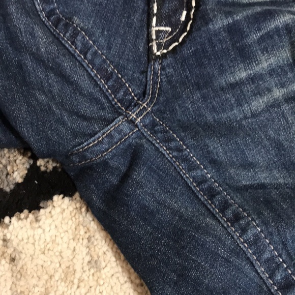 ๐ Miss Me Cross Wing Distressed Denim Jean - Picture 10 of 15